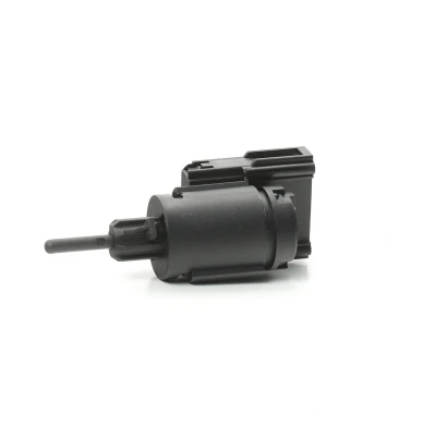 Abbildung von VEMO Original Quality V10 73 0098 Bremslichtschalter manuell, elektrisch, manuell (Fußbetätigung) 4 12 VOLKSWAGEN: Golf 5 Schrägheck kfzteile,