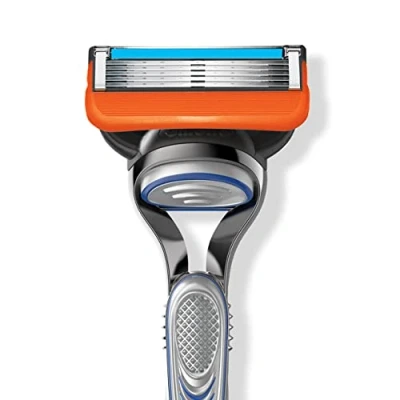Abbildung von Gillette Fusion5 Rasierklingen Herren, 8 Stück Nachfüller mit Präzisionstrimmer, 5 Anti Reibungs Klingen, geeignet für Briefkasten