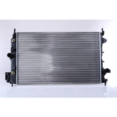 Abbildung von NISSENS 63113A Kühler, Motorkühlung Aluminium 650 399 32 Kühlrippen mechanisch gefügt OPEL: Signum CC, Vectra C Caravan, SAAB: 9 3 Kombi