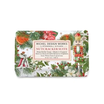 Abbildung von Michel Design Works Sheabutter Badeseife, festlicher Nussknacker Suite, Winterfrüchte und Gewürzweinduft, 190 g