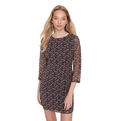 Abbildung von TRENDYOL Damen Woman Mini Gerüschter Saum Rundhalsausschnitt Webstoff Kleid, Schwarz, 36