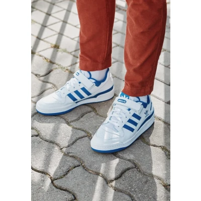 Abbildung von adidas Originals Forum Unisex Sneaker low, Größe: 44, Footwear white/team royal blue Leder und textil