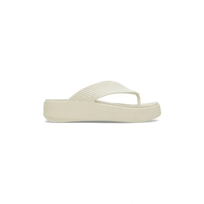 Abbildung von Crocs Pantolette flach, Damen, Größe: 34.5, Sandstone Schuhe