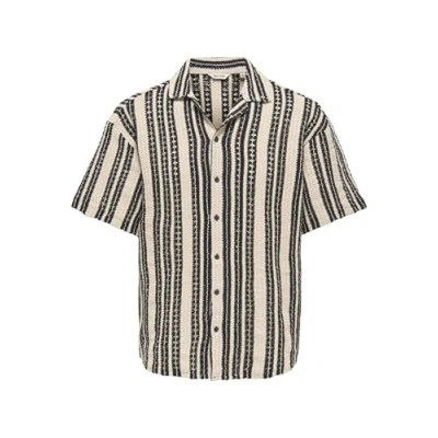 Abbildung von Onsdani Crochet Ss Shirt
