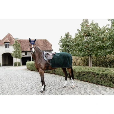 Abbildung von Kentucky Horsewear Quadrat Heavy Fleece Ausreitdecke, Größe:M, Farbe:Pine Green