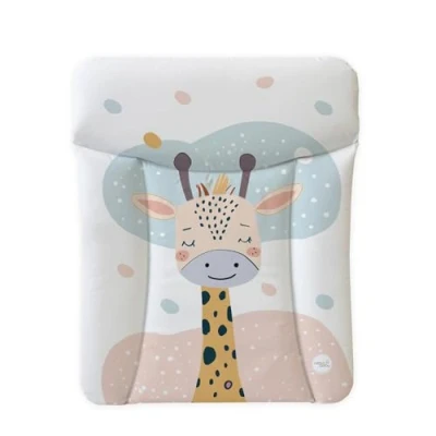 Abbildung von Ceba Baby® weiche Wickelauflage 50x70 cm Baby Wickelunterlage Wickeltischauflage für Junge und Mädchen Wasserdicht, abwaschbar OEKO TEX® Standard 100 Made in EU Träumende Giraffe