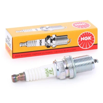 Abbildung von NGK 6962 Zündkerze M14 x 1,25 SW: 16 mm VOLKSWAGEN: Eos, Golf Plus / Crossgolf, Passat B6 Variant, DACIA: Logan I MCV, Limousine, Sandero