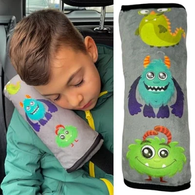 Abbildung von HECKBO Auto Schlafkissen für Kinder Mädchen Jungen Monster maschinenwaschbar kuschelweich Gurtkissen, Gurtschoner, Gurtschutz Sitzerhöhung, Kissen, Reisekissen, Urlaub