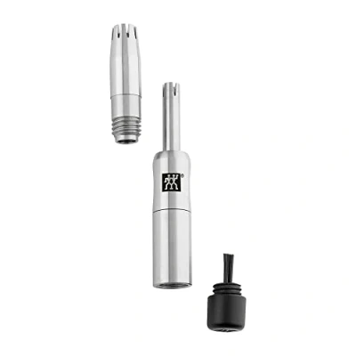 Abbildung von ZWILLING Nasen und Ohrenhaartrimmer (Reisegröße, Innenliegenden, Rotierenden Schneiden, Sichere Anwendung, Hypoallergen), Premium, Silber, 80 mm