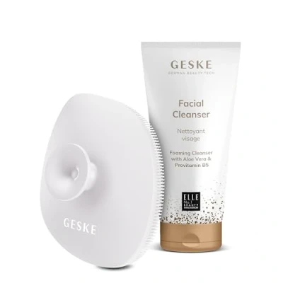 Abbildung von GESKE Facial Brush 4 in 1 inkl. Cleanser Gesichtsbürste SmartAppGuided Set mit passender Kosmetik Zugabe Beauty Bundle