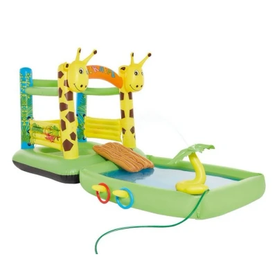 Abbildung von Happy People Planschbecken 2in1 Hüpfburg und Pool Giraffe, (1 tlg), Aufblasbare Palme mit Sprühfunktion, Kinderbadespaß, Planschbecken, Größe: 165 x 175 cm, seperatem Pool, abnehmbare Rutsche