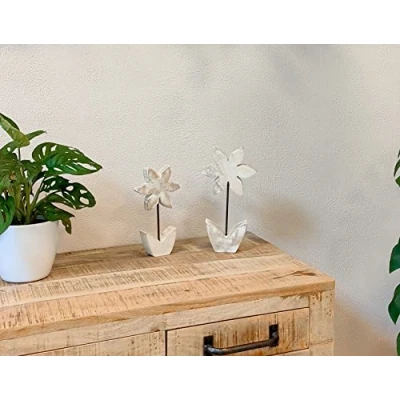 Abbildung von Holz Skulptur Blume weiß braun Dekofigur Tisch Deko Holzblume Figur 2er Set 21 und 26cm