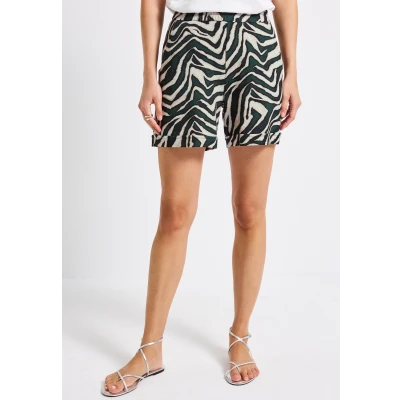 Abbildung von STREET ONE Damen A379431 Gemusterte Paperbag Shorts, Pine Grove Green, 34W