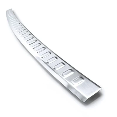 Abbildung von tuning art BL985 Ladekantenschutz mit Abkantung passend für Ford Kuga 3 2020 , Farbe:Silber