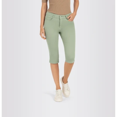 Abbildung von MAC Caprihose &quot;Dream Sun&quot;, in hochelastischer Denim Qualität mit figurformendem Shaping Effekt