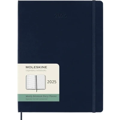 Abbildung von Moleskine Weekly Planner, WochenPlaner mit Platz für Notizen 12 Monate 2025, Fester Einband und Elastischer Verschluss, Farbe SaphirBlau, Extra Großes Format 19x25 cm
