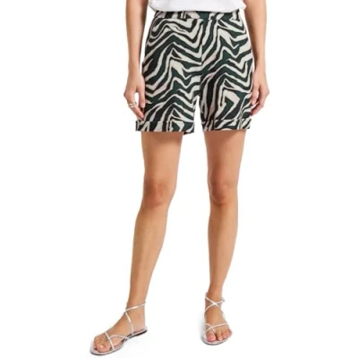 Abbildung von STREET ONE Damen A379431 Gemusterte Paperbag Shorts, Pine Grove Green, 46W