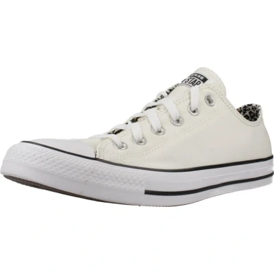 Abbildung von Sneakers Converse Modell Chuck Taylor All Star Farbe Weiß