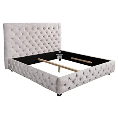 Abbildung von riess ambiente.de Design Doppelbett Paris 180x200cm Champagner Samt Chesterfield Polsterbett, Bettrahmen
