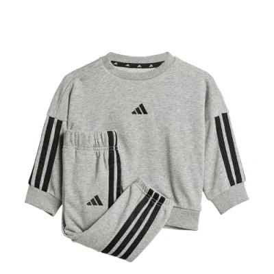 Abbildung von Essentials Kids Jogginganzug