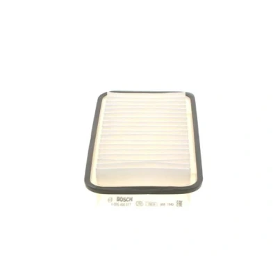 Abbildung von BOSCH F 026 400 017 Luftfilter 51 150 289 Filtereinsatz TOYOTA: Avensis II Limousine, Corolla Verso, Schrägheck, SUBARU: BRZ Coupe