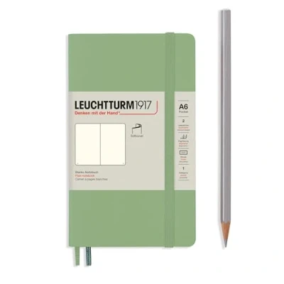 Abbildung von LEUCHTTURM1917 363940 Notizbuch Pocket (A6), Hardcover, 187 nummerierte Seiten, Salbei, Liniert