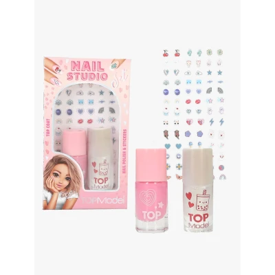 Abbildung von Depesche 13496 TOPModel Nageldesign Set Beauty and Me, Nagel mit rosa Nagellack, transparentem Überlack und verschiedenen Nagelstickern