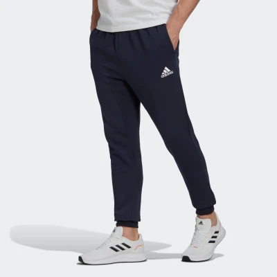 Abbildung von adidas Sportswear Essentials Tapered Jogginghose, Herren, Größe: Large, Legend ink/white