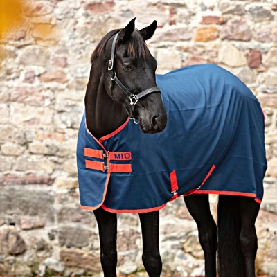 Abbildung von Mio Stable Sheet Navy/Rot 130/183