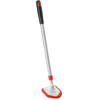 Abbildung von OXO Good Grips Bodenwischer Set, ausziehbar, für Wannen und Fliesen