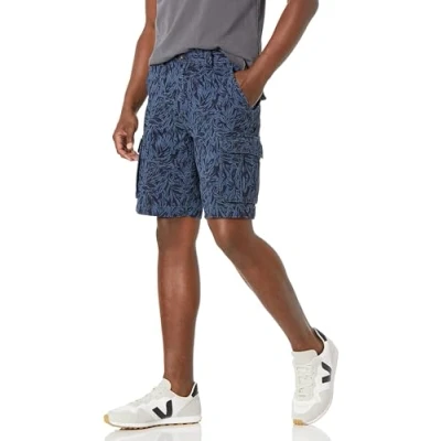 Abbildung von Amazon Essentials Herren Cargo Shorts mit klassischer Schnitt (erhältlich in Big &amp; Tall), Indigo Palmwedelaufdruck, 40W