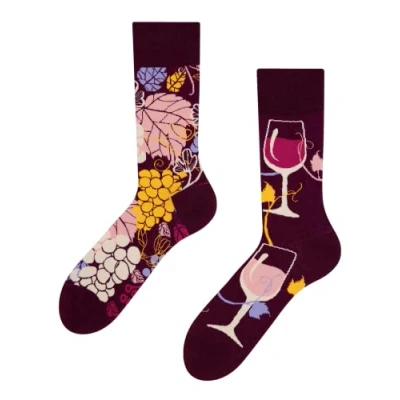 Abbildung von Dedoles Socken Unisex Damen Herren &amp; Kinder Baumwolle viele lustige Designs 1 Paar Geschenk links rechts verschieden, Farbe Mehrfarbig, Motiv Rotwein, Gr. 43 46