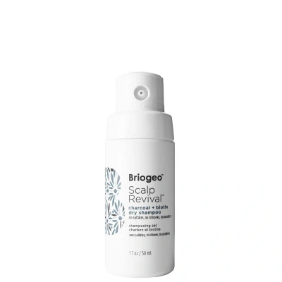 Abbildung von Briogeo Scalp Revival Charcoal Biotin Dry Shampoo 48 Ml