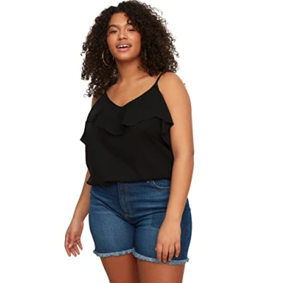 Abbildung von Trendyol Damen Woman Regular Standard V Neck Woven Plus Size Blouse Hemd, Black, 44