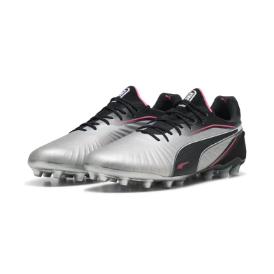 Abbildung von Puma KING Ultimate Fußballschuh Nocken, Größe: 47, Silver black sun struck white Schuhe