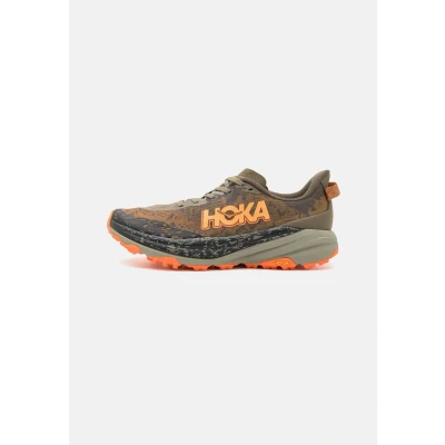 Abbildung von HOKA Speedgoat 6 Laufschuh Trail, Herren, Größe: 40 2/3, Antique olive/squash Schuhe
