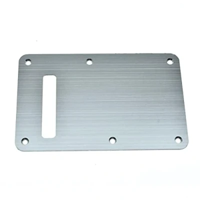 Abbildung von KAISH 6 Loch Metall Aluminium eloxiert Modern Style ST/Strat Rückplatte Tremolo Trem Hohlraum Abdeckung für USA/Mexiko Stratocaster/Strat Silber