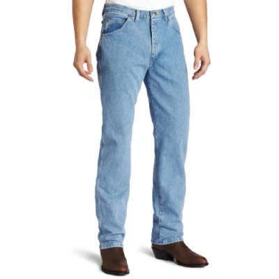 Abbildung von Wrangler Herren Jeanshose Big &amp; Tall Rugged Wear Classic Fit Blau 48W / 34L