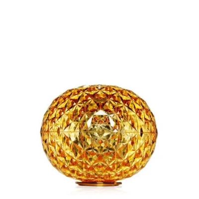 Abbildung von Kartell Planet LED Tischleuchte Kugel, gelb