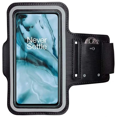 Abbildung von CoverKingz Sportarmband für OnePlus Nord Armtasche mit Schlüsselfach Oberarm Halterung Sport Laufarmband Handy Armband Schwarz