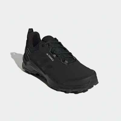 Abbildung von Adidas Terrex AX4 BETA COLD RDY Sneaker low, Herren, Größe: 43 1/3, Core black/grey two Schuhe