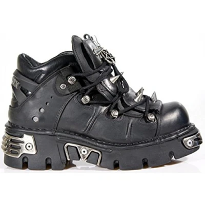 Abbildung von New Rock schwarze Leder Stiefeletten mit Spikes 110 S1