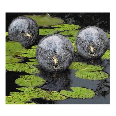 Abbildung von Spetebo Schwimmende LED Solarkugeln aus Glas 3er Set Solar Kugeln für Teich, See etc.