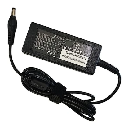 Abbildung von XITAIAN 19V 2.37A 45W PA 1450 59 Adapter Netzteil Ladegerät Ersatz für Toshiba PA5177U 1AC3 Satellite T235 T230 T215D T210D (5.5 * 2.5mm)