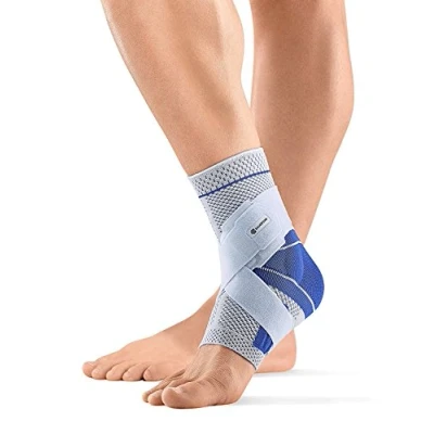 Abbildung von BAUERFEIND MalleoTrain Knöchelbandage, rechts, Titan, 3 Stück