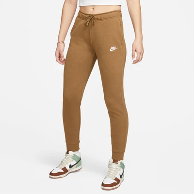 Abbildung von Nike Sportswear Jogginghose CLUB FLEECE WOMEN&#039;S MID RISE JOGGERS