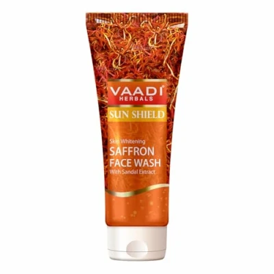 Abbildung von Vaadi Herbals Skin Whitening Saffron Face Wash with Sandal Extract, 60 ml