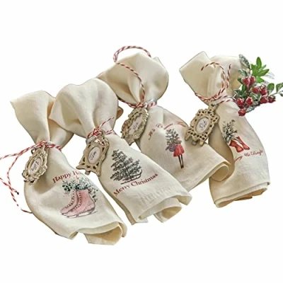 Abbildung von Loberon Serviette 4er Set Merry &amp; Bright, Dekorative Weihnachtsmotive, Festliche Tischdekoration, Nachhaltig Stimmungsvoll, Weihnachtsdeko, Weihnachtliche Textilien, Leinen, weiß/rot