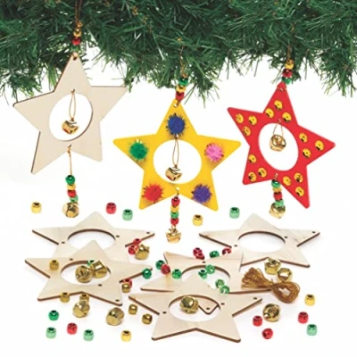 Abbildung von Baker Ross FC116 Sterne Weihnachtsbaum Dekoration Bastelset 5er Pack, Holzbasteleien für Kinder zum Basteln, Dekorieren und Ausstellen, Weihnachtsschmuck Selbermachen, Glocken Basteln