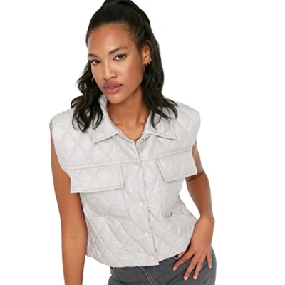 Abbildung von TRENDYOL Damen Lapel Collar Plain Regular Vest Sweater, Greige, XS EU